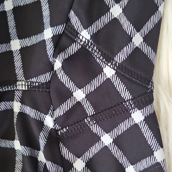 Cato Black and White Window Pane Plaid Leggings - Picture 10 of 14